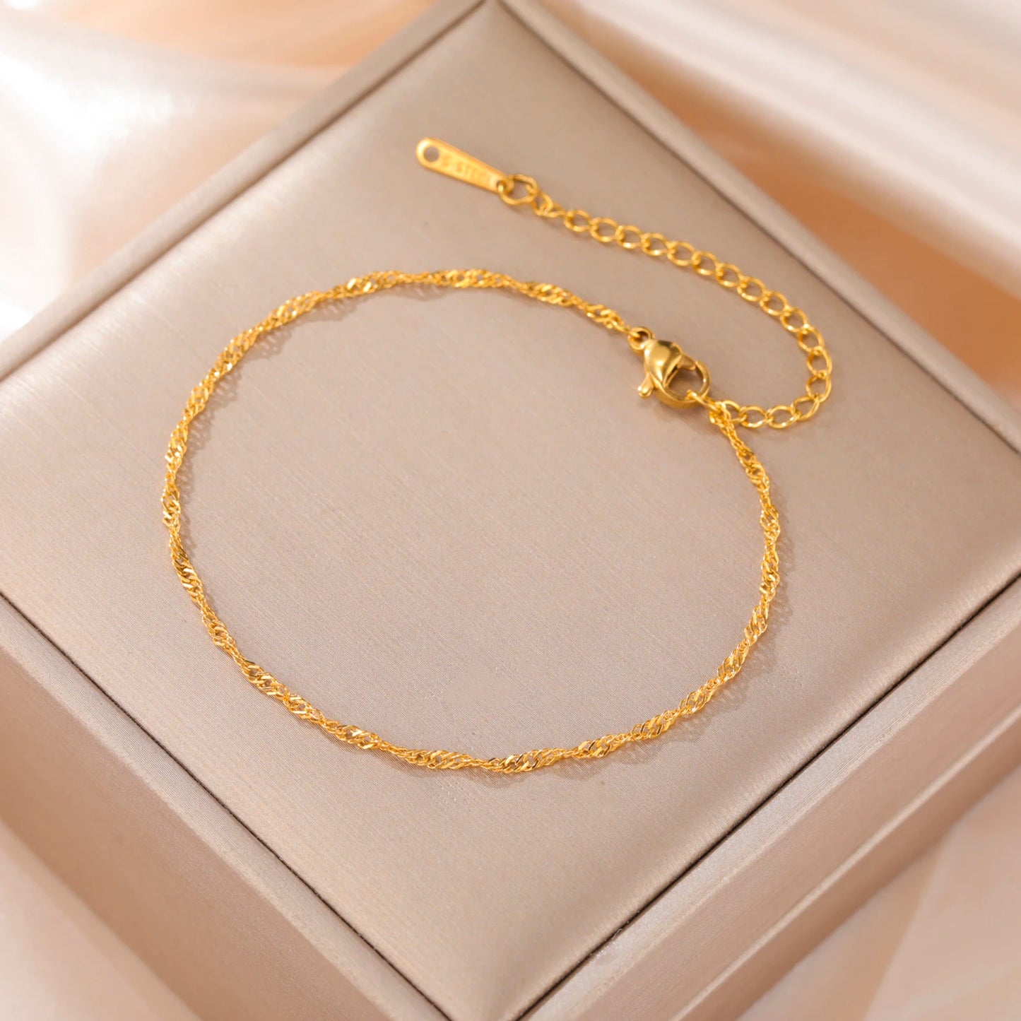 Minimalist Chain Bracelet — Stainless Steel