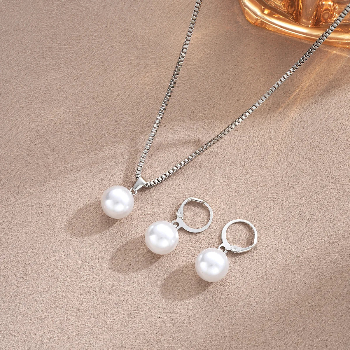 Dainty Jewellery Set — Necklace & Earrings